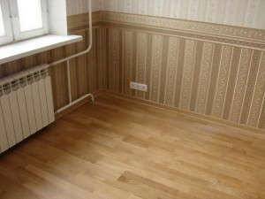 Отделка пола ламинированным паркетом